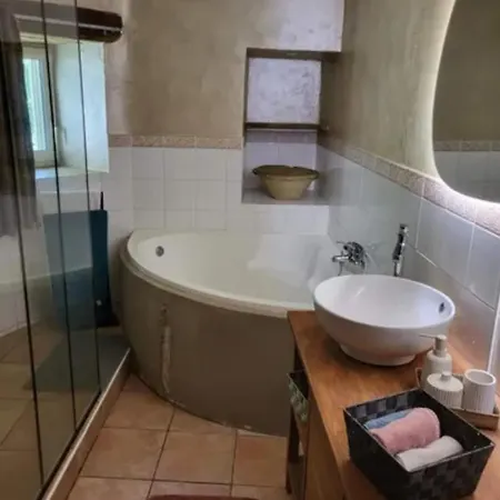 La Maison Du Chataignier Vakantiehuis *